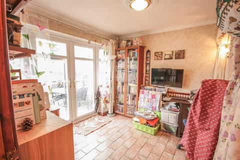 62 Somermead, Bristol, BS3 5QS