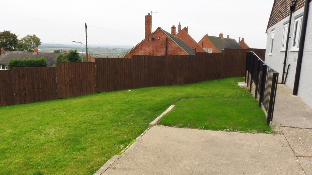 Garden to the Side