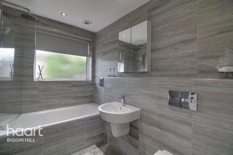 3 Rushdene Walk, Biggin Hill, Westerham, TN16 3UG