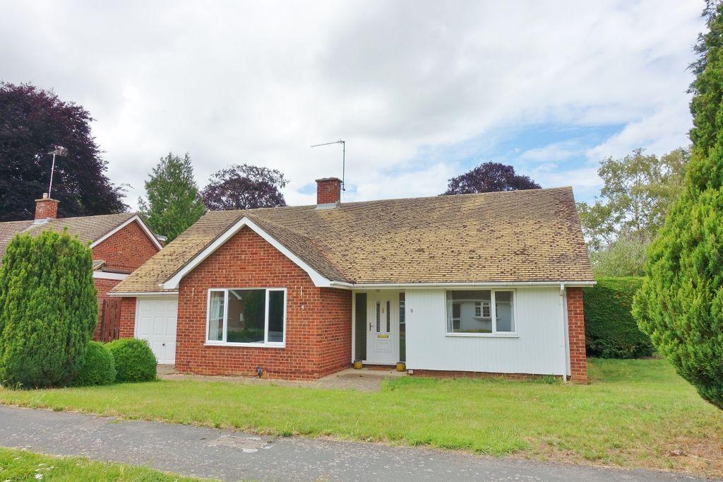 Paget Place, Newmarket 3 bed bungalow £1,150 pcm (£265 pw)