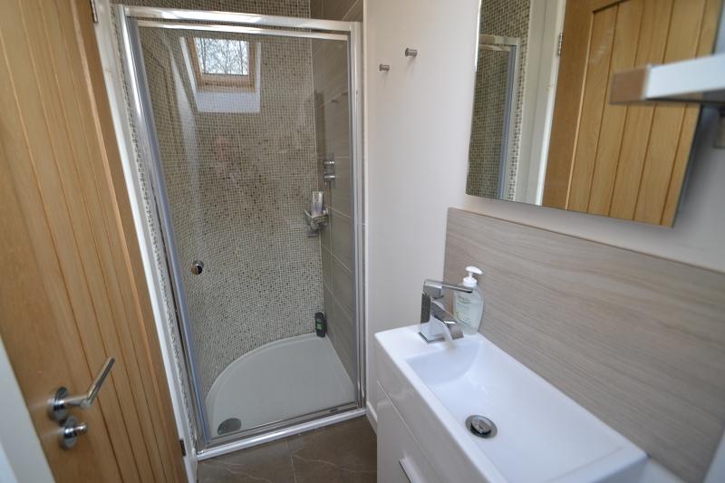 En-suite shower/wc