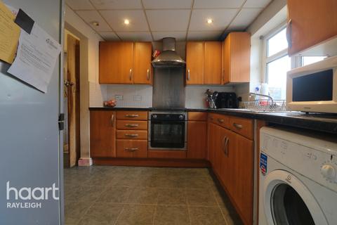 18 Cheapside East, Rayleigh, SS6 9JU