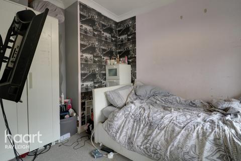 18 Cheapside East, Rayleigh, SS6 9JU