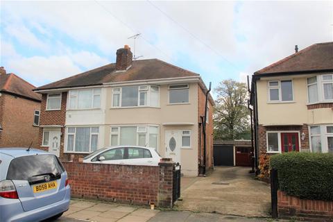 44 Cassiobury Avenue, Feltham, TW14 9JF