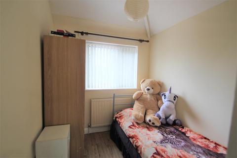 44 Cassiobury Avenue, Feltham, TW14 9JF