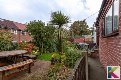 27 Carr Lane, Greenfield, Oldham, OL3 7AZ