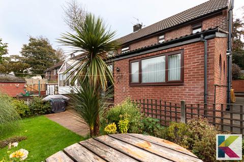 27 Carr Lane, Greenfield, Oldham, OL3 7AZ