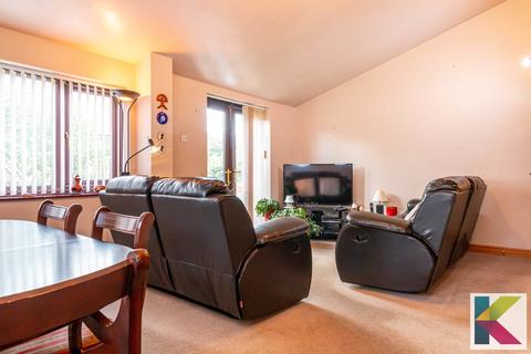 27 Carr Lane, Greenfield, Oldham, OL3 7AZ