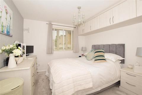 64 Chipstead Close, Sutton, SM2 6BF