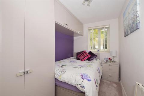 64 Chipstead Close, Sutton, SM2 6BF