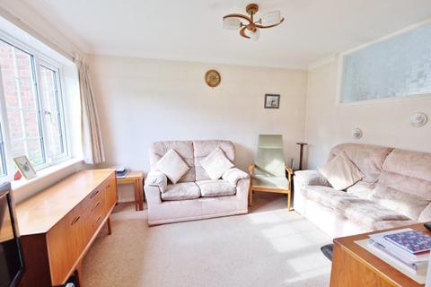 47 Avalon Road, Orpington, BR6 9AX