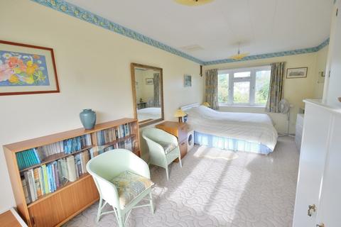 47 Avalon Road, Orpington, BR6 9AX