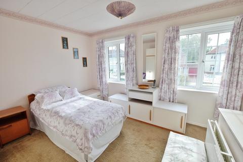 47 Avalon Road, Orpington, BR6 9AX
