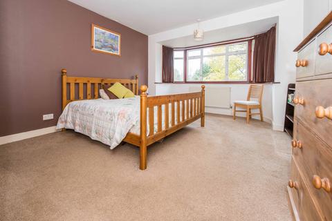 73 Derwent Drive, Purley, CR8 1ES