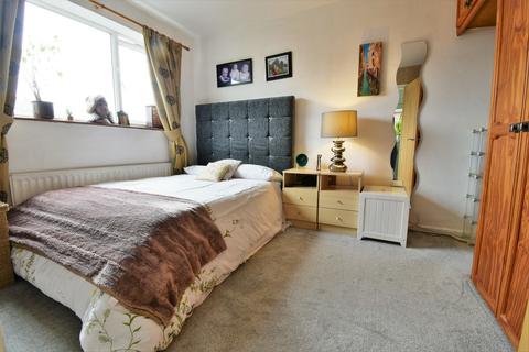 7 Furlong Lane, Alrewas, Burton-on-trent, DE13 7EE