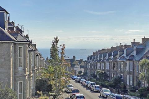 22 Castle Road, Penzance, TR18 2AX