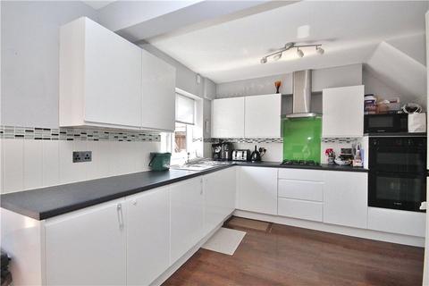 24 Hamilton Close, Feltham, TW13 4PS