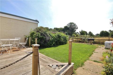 24 Hamilton Close, Feltham, TW13 4PS