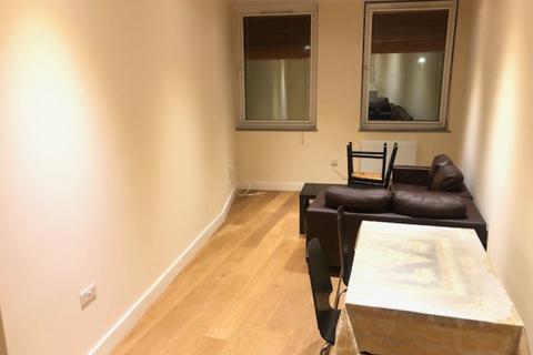1 bedroom apartment to rent, Above Bar Street