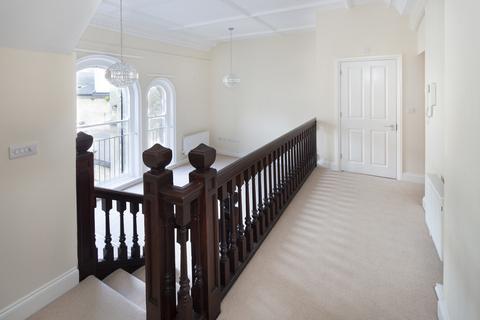 2 bedroom apartment for sale, High Street, Brackley