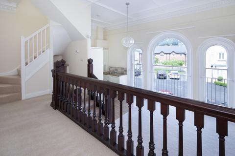 2 bedroom apartment for sale, High Street, Brackley