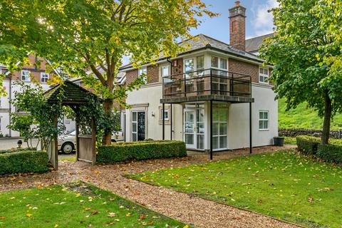 28 Marston Gate, Winchester, SO23 7DS