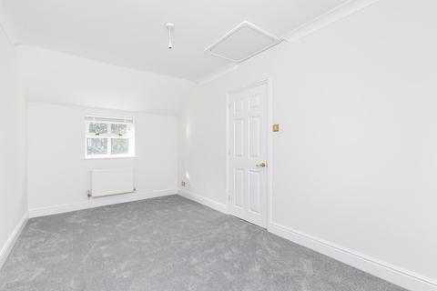 28 Marston Gate, Winchester, SO23 7DS