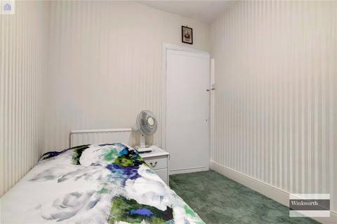 17 Hide Road, Harrow, HA1 4SG