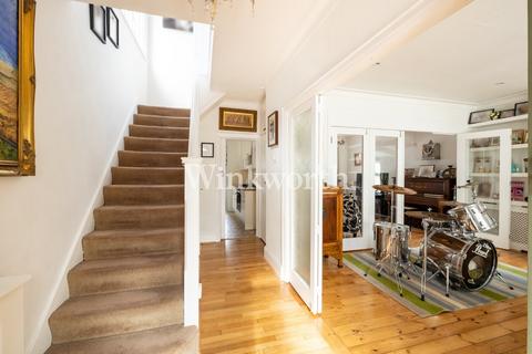 3 bedroom semi-detached house for sale, Westminster Drive, London, N13