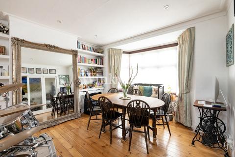 3 bedroom semi-detached house for sale, Westminster Drive, London, N13