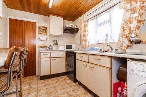 133 Ockleys Mead, Godstone, RH9 8AZ