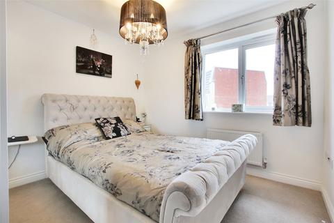 28 Darwin Avenue, Dartford, DA1 5RR