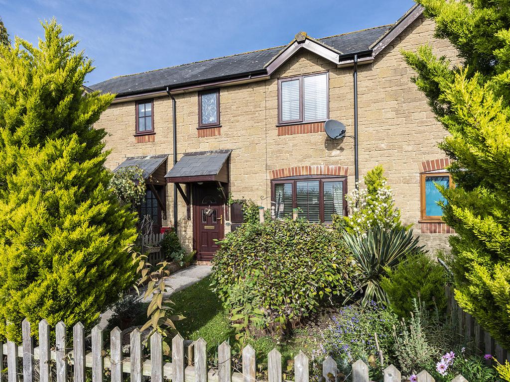 Lower Road, Stalbridge, Dorset, DT10 3 bed terraced house £239,950