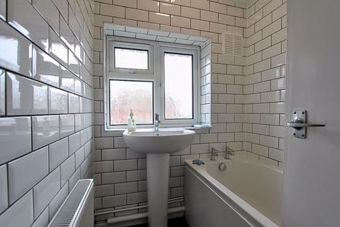 33 Abingdon Road, Walsall, WS3 2SX