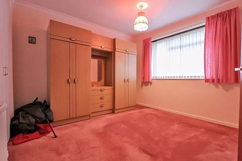 14 Wyvern Close, Willenhall, WV12 5UF