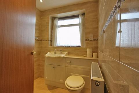 14 Wyvern Close, Willenhall, WV12 5UF