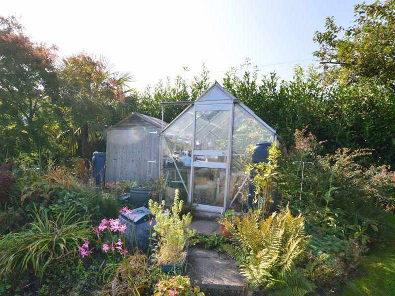 bryn-y-gwenin, abergavenny 3 bed semi-detached house for