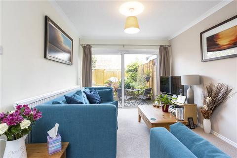 13 Grenville Way, Thame, OX9 3YW