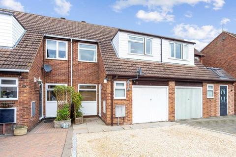 13 Grenville Way, Thame, OX9 3YW