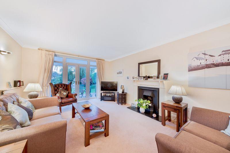 Wilmerhatch Lane, Epsom 5 bed detached house £1,350,000