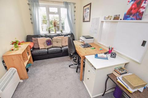 30 East Avenue, Exeter, EX1 2DX