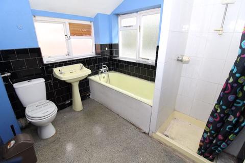 33 Bescot Road, Walsall, WS2 9AD