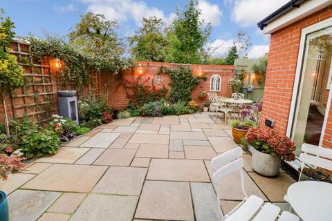 3 Aspen Close, Willerby, Hull, HU10 6FR