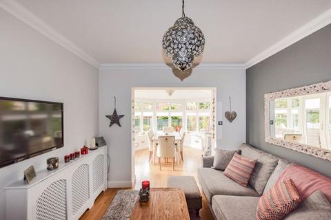 19 Mersham Court, Widnes, WA8 9AT