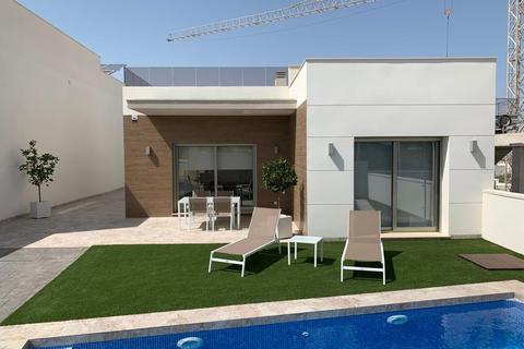 3 bedroom detached house - Villamartin, Alicante, Spain