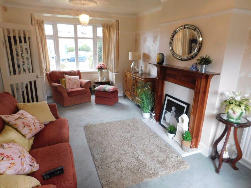 Buckminster Road, Leicester 3 bed semidetached house £210,000