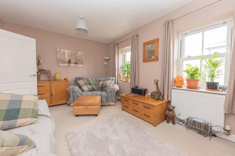 26 Westmount Close, Worcester Park, KT4 8FL