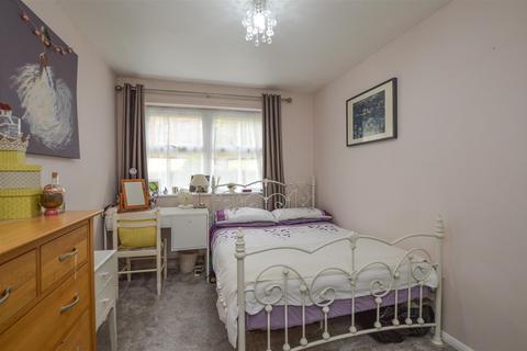 13 Lime Tree Place, St Albans, AL1 3BD
