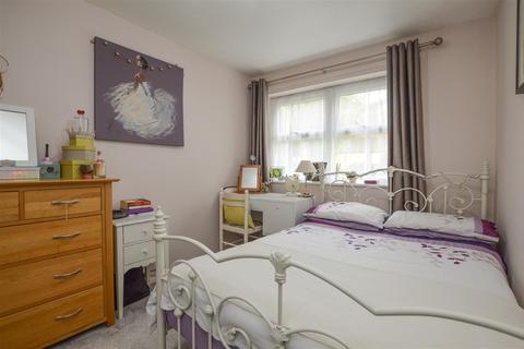 13 Lime Tree Place, St Albans, AL1 3BD