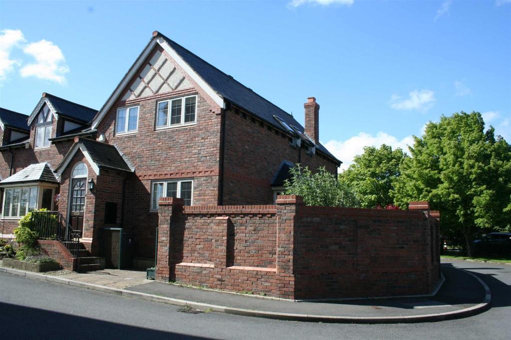 Old Mill Close, Lymm 3 bed mews £365,000